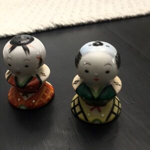 Japanese couple salt & pepper